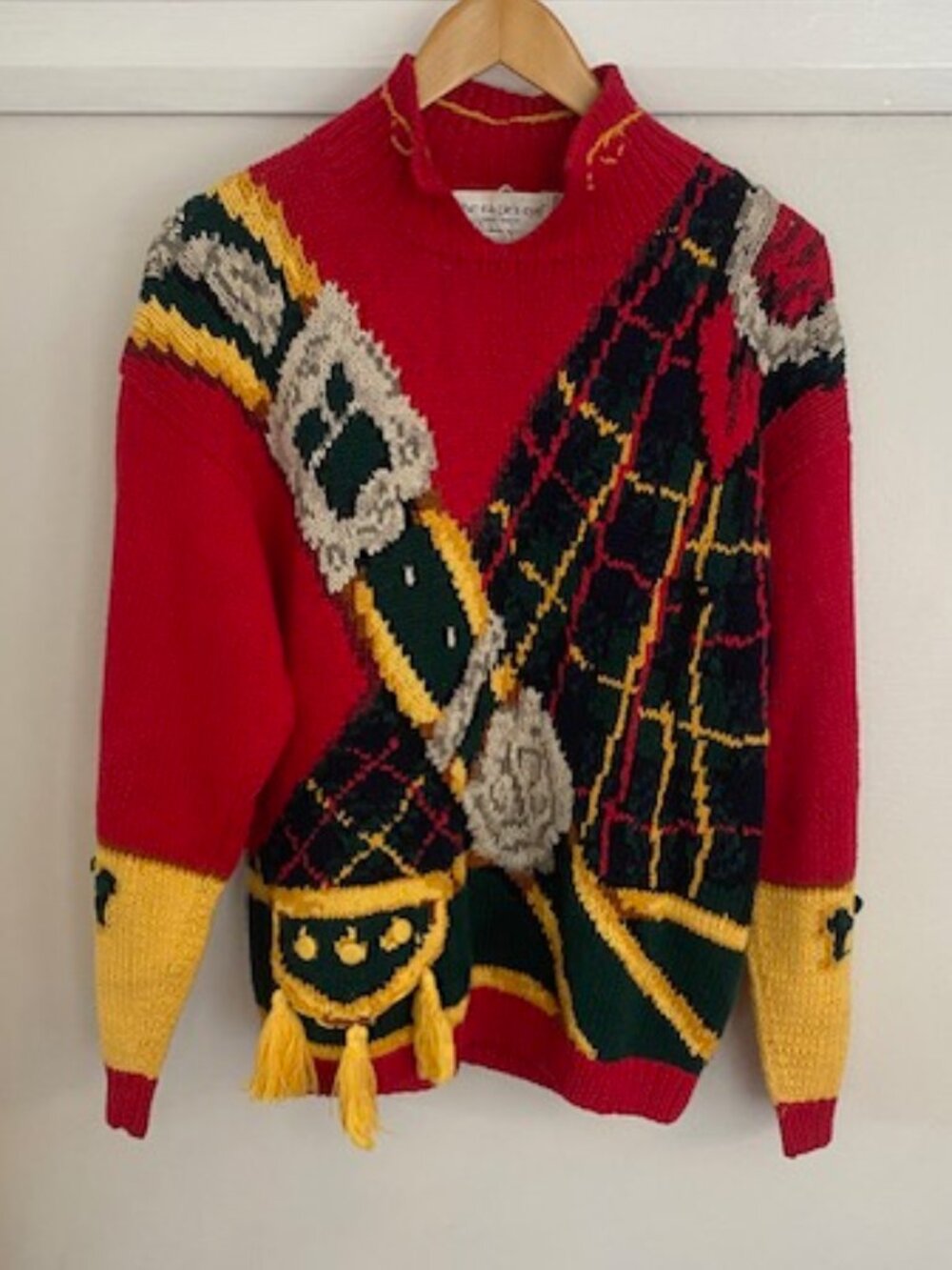 The Eagles Eye 90's Novelty Cotton Sweater Size M Mens Scottish Tartan Theme!!